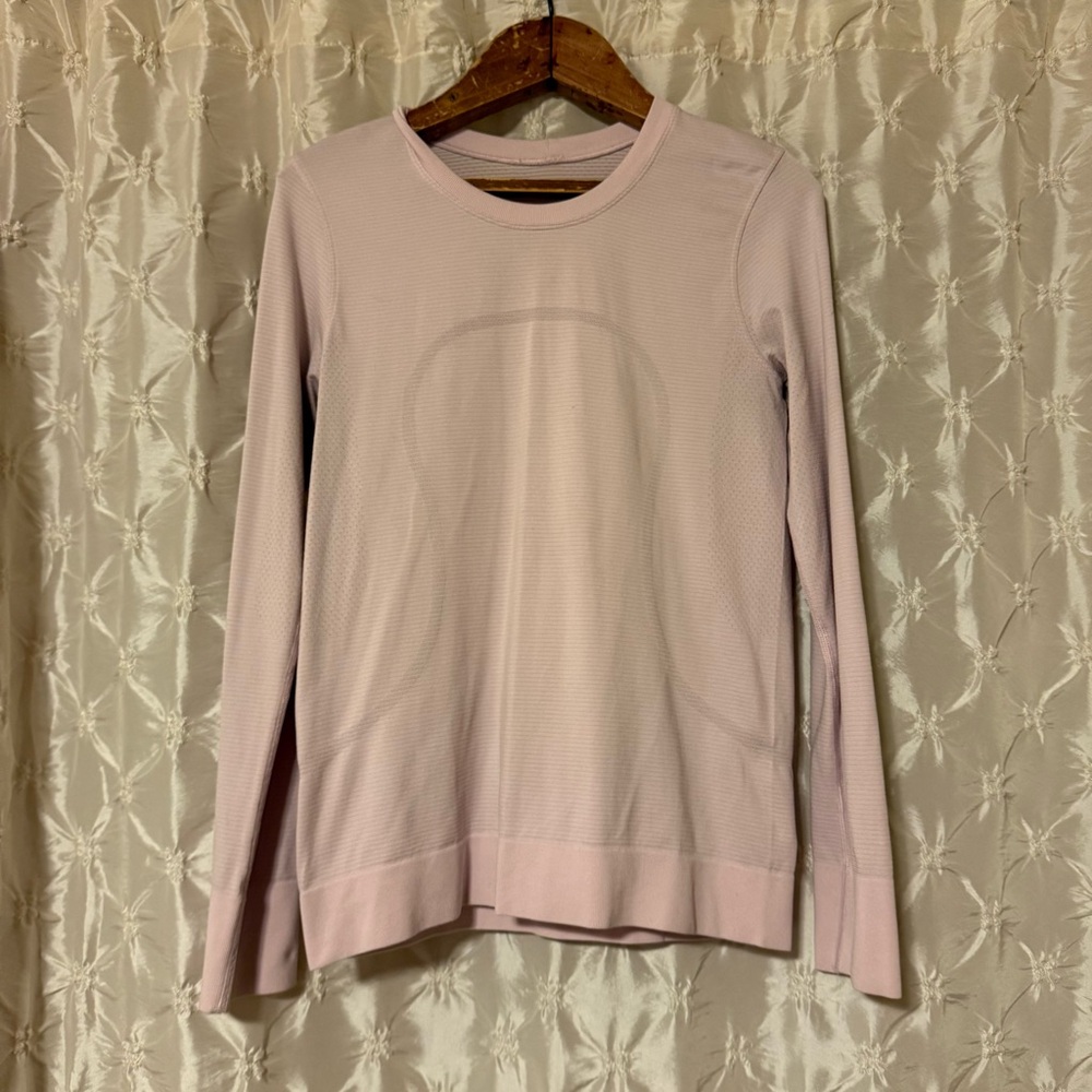 Lululemon Swiftly Relaxed Long-Sleeve Shirt
Light Pink Crewneck Top Tech - Picture 3 of 10